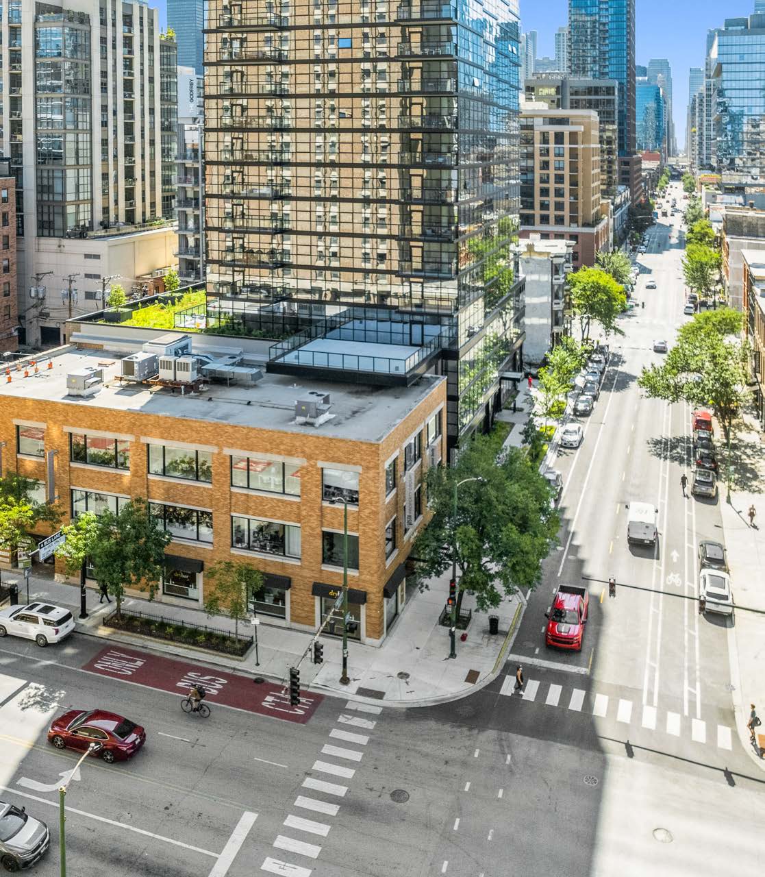 Aerial view of 755 North Wells Street in River North, Chicago